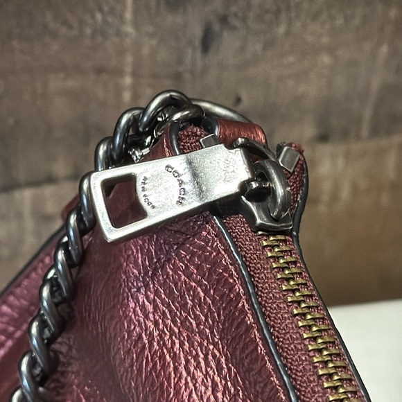 Coach Metallic Wine/Burgundy Leather Gun Metal Chain Baguette Bag Crossbody - Picture 8 of 12